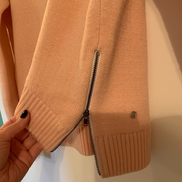 Lululemon Yogi Crew Neck Sweater Baby Pink Hearts - Picture 3 of 7